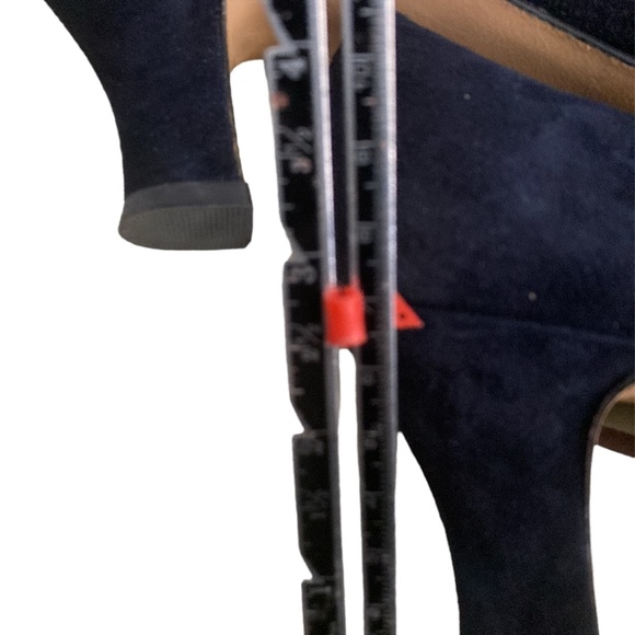 Italian Navy Cashmere Pumps - Picture 5 of 6